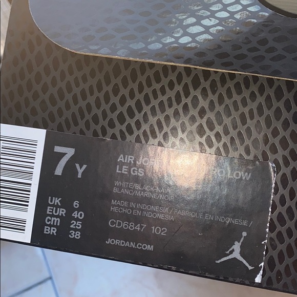 Blue Jordan Snakeskin 11’s💙 - Picture 5 of 6